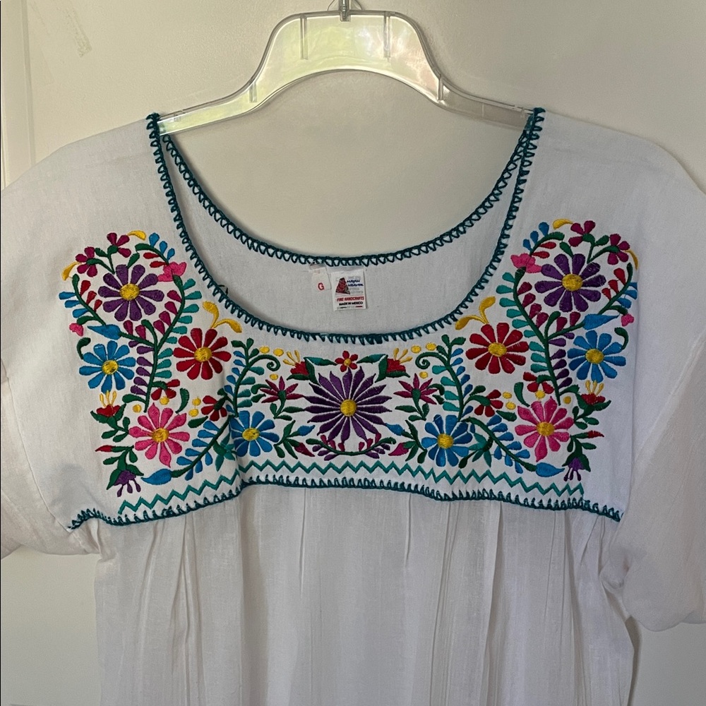 Mexican Embroidered Blousey Top Large - Picture 2 of 6